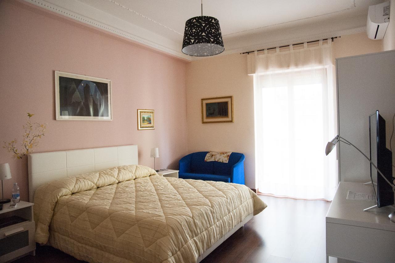 Alma B&B Crotone Kültér fotó